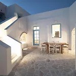 Anastasia, Kalokairines Kythira فيلة